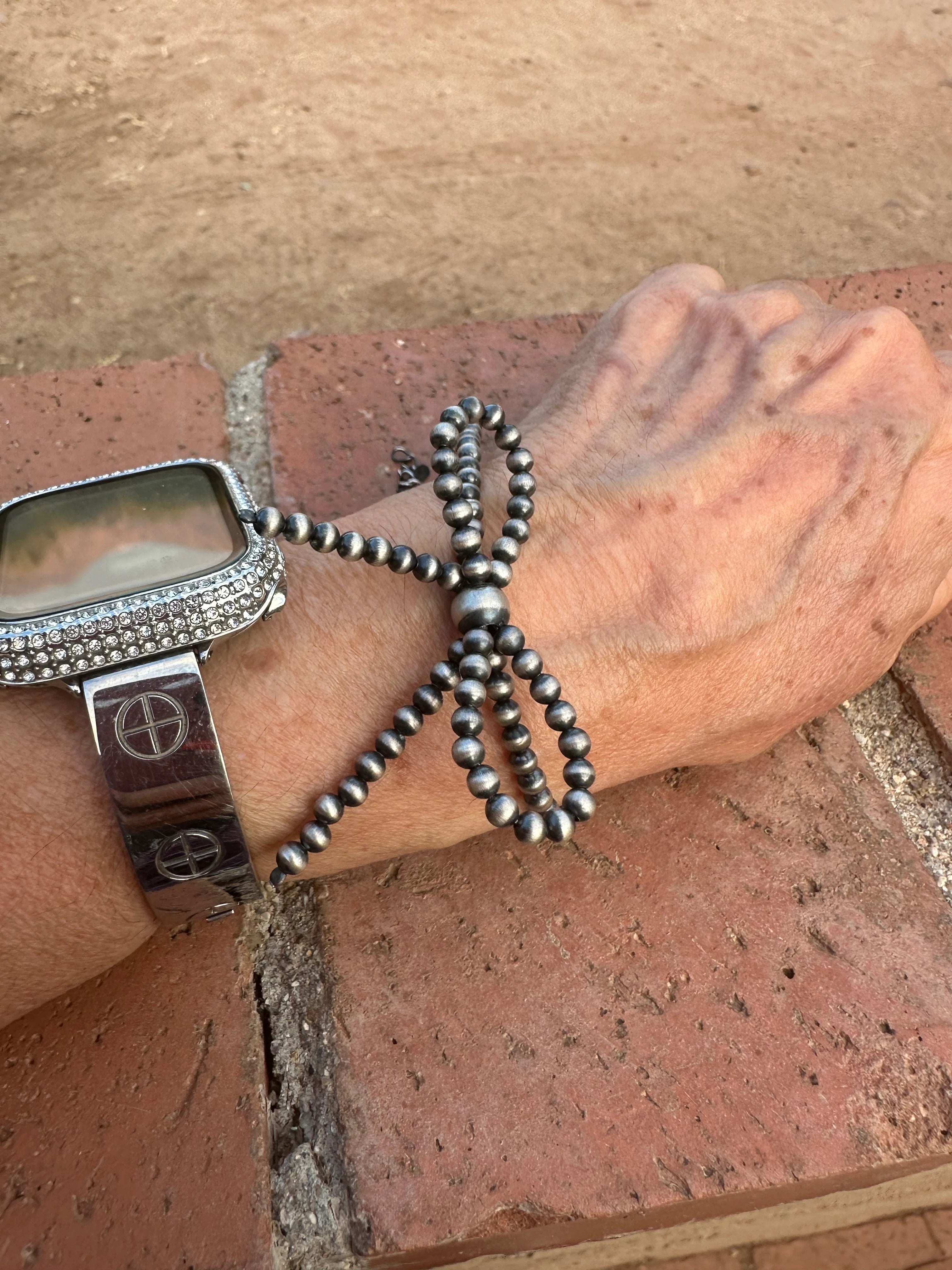 Stella Bow Bracelet