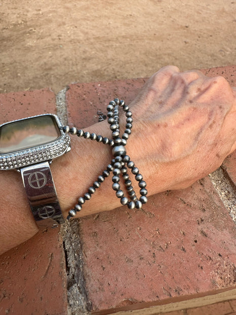 Stella Bow Bracelet