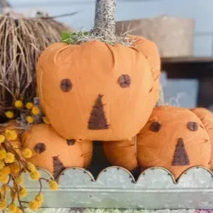Primitive Pumpkin Decor