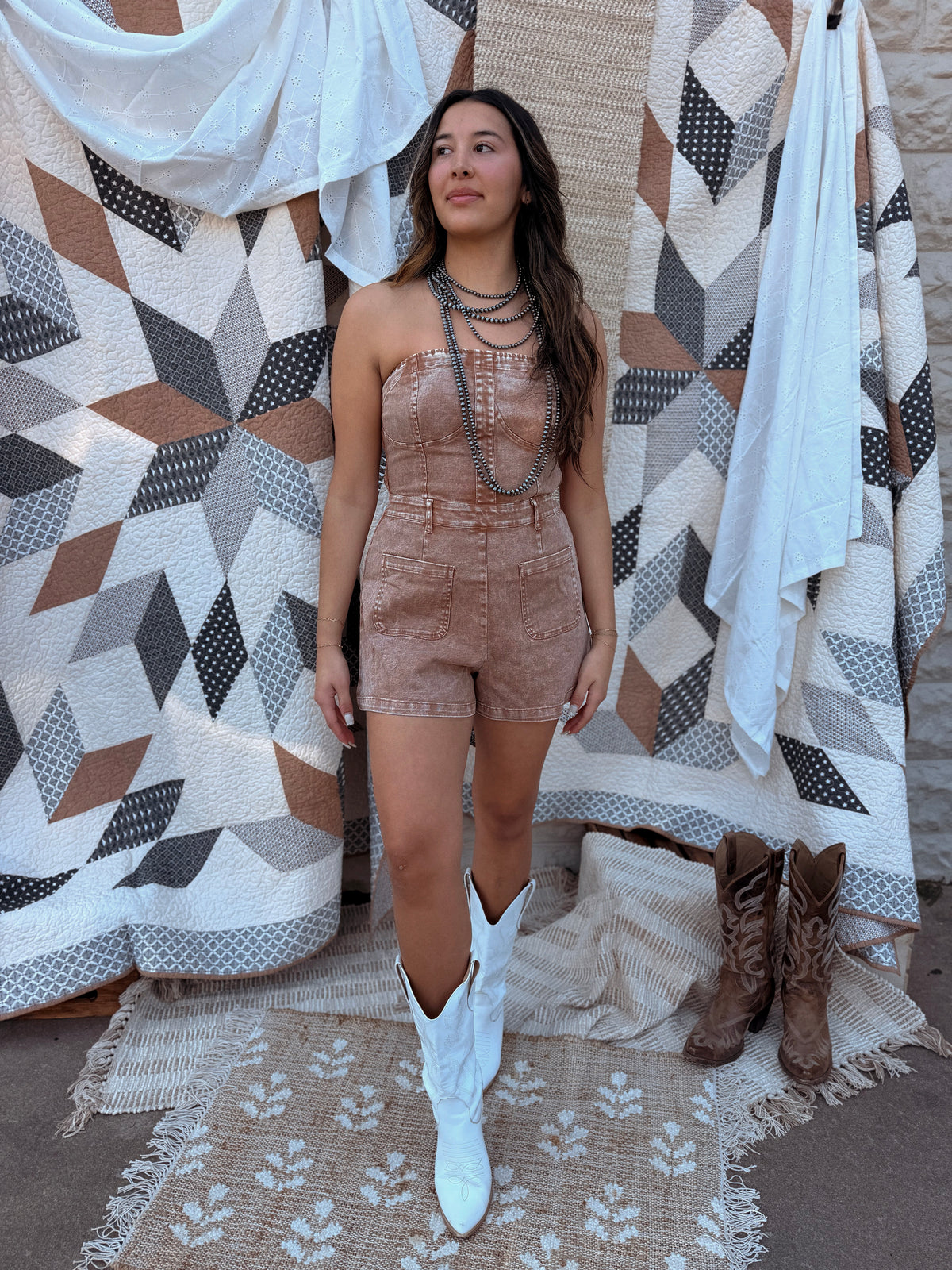 Larou Shorts Romper