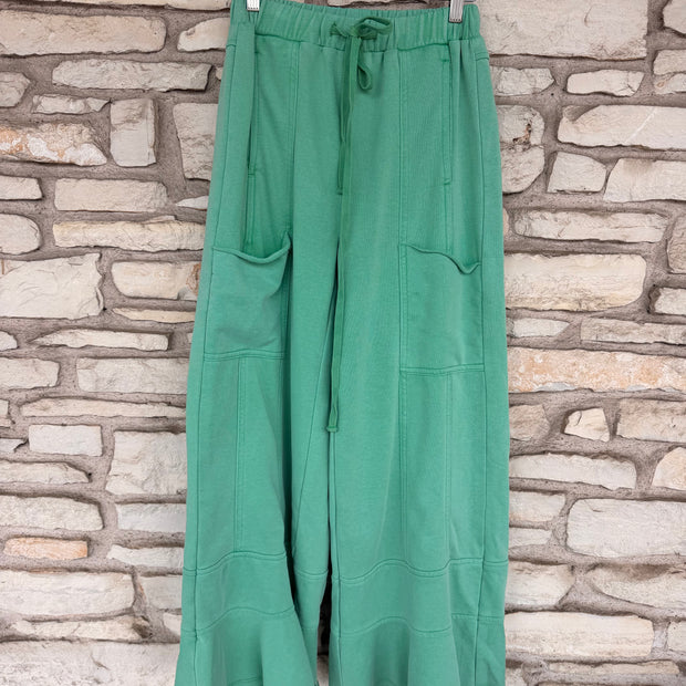 Geneeesta Ruffle Pants