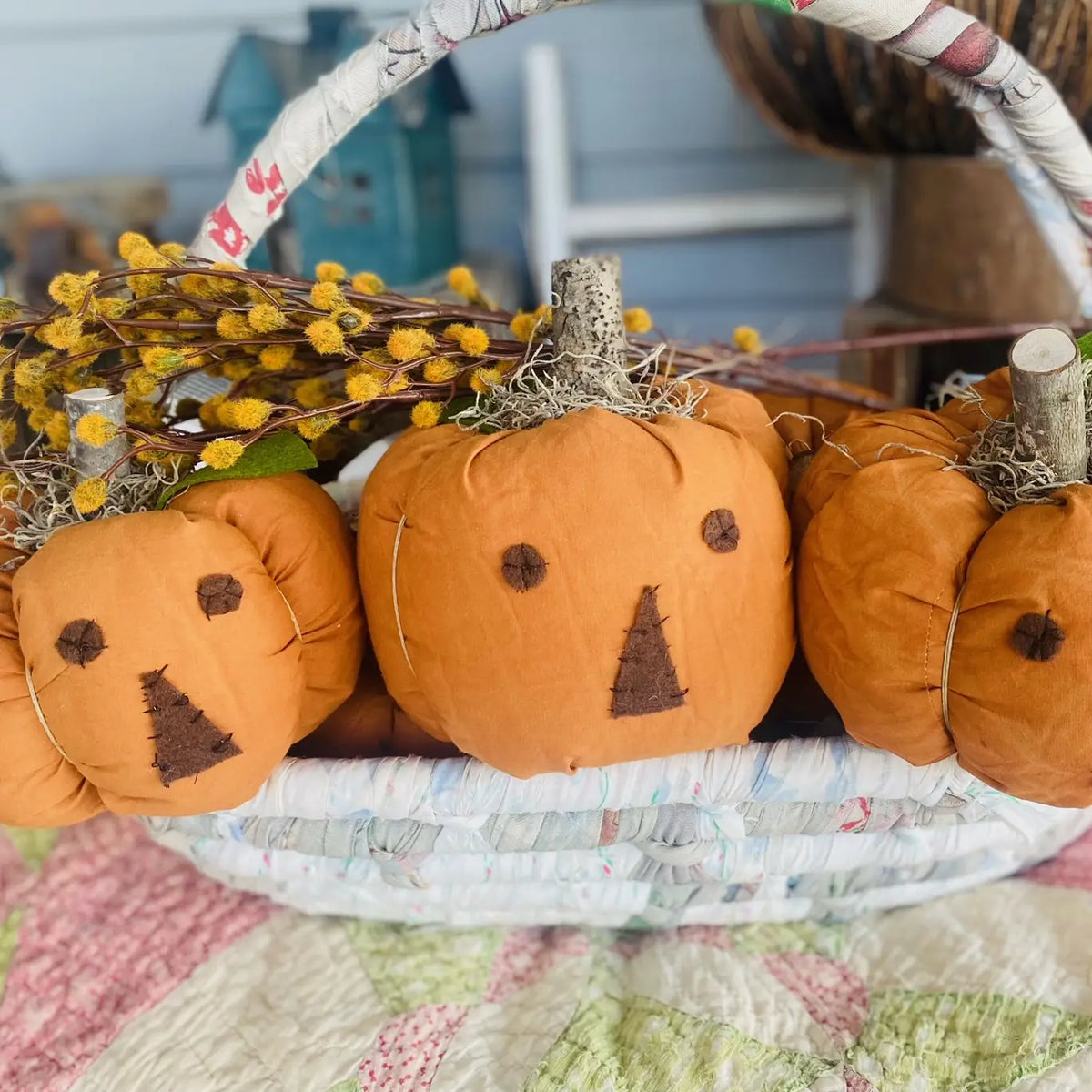Primitive Pumpkin Decor